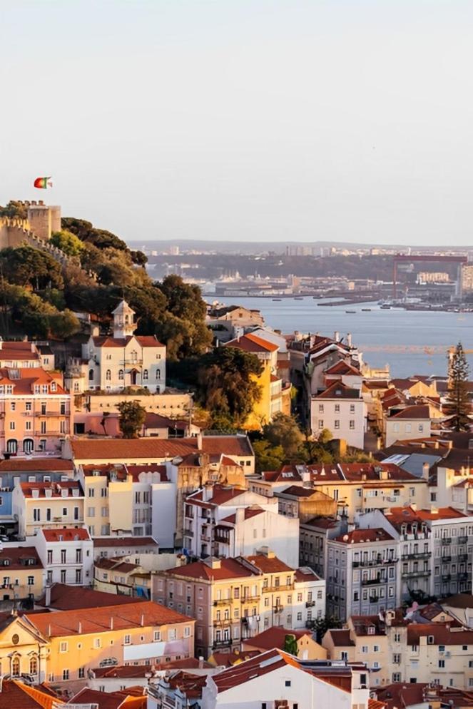 Modern & Bright Avenidas Novas By Homing Lisboa Exteriör bild