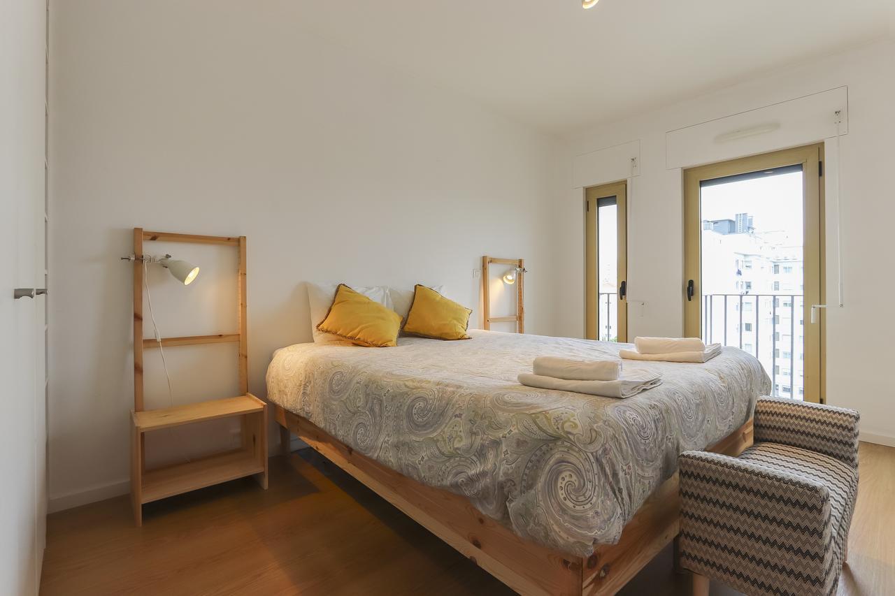 Modern & Bright Avenidas Novas By Homing Lisboa Exteriör bild